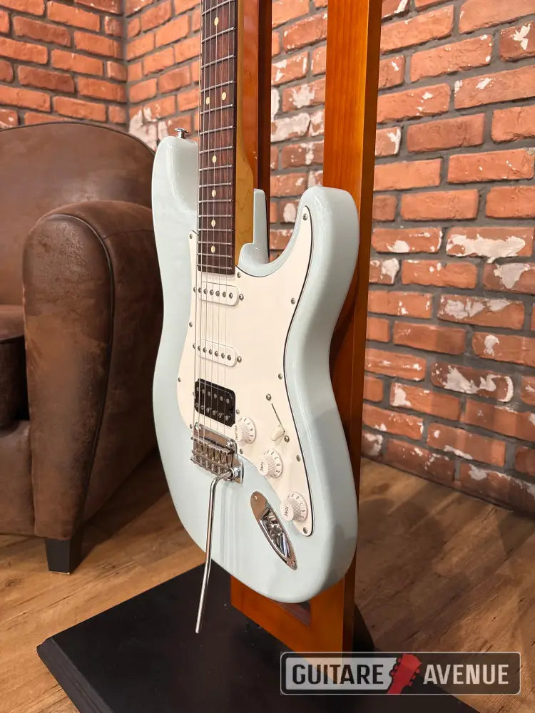 Suhr Classic S HSS sonic blue- Occasion Guitare électrique